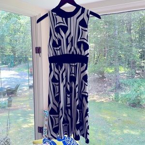 Blue and White Geometrical Design Dress, Knee Length, Small